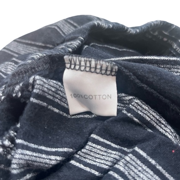 Brandy Melville Navy Shorts with White Stripes – Size Medium 🌊✨ - Picture 5 of 6